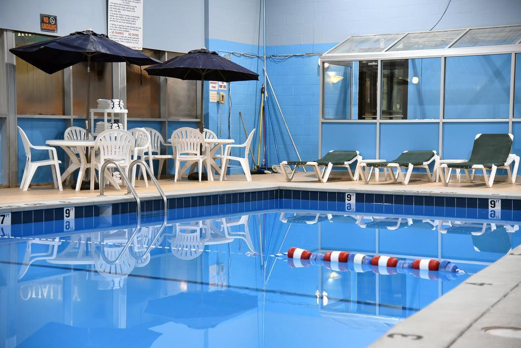 Quality Inn & Suites Near I-480 And I-29 Council Bluffs Kültér fotó