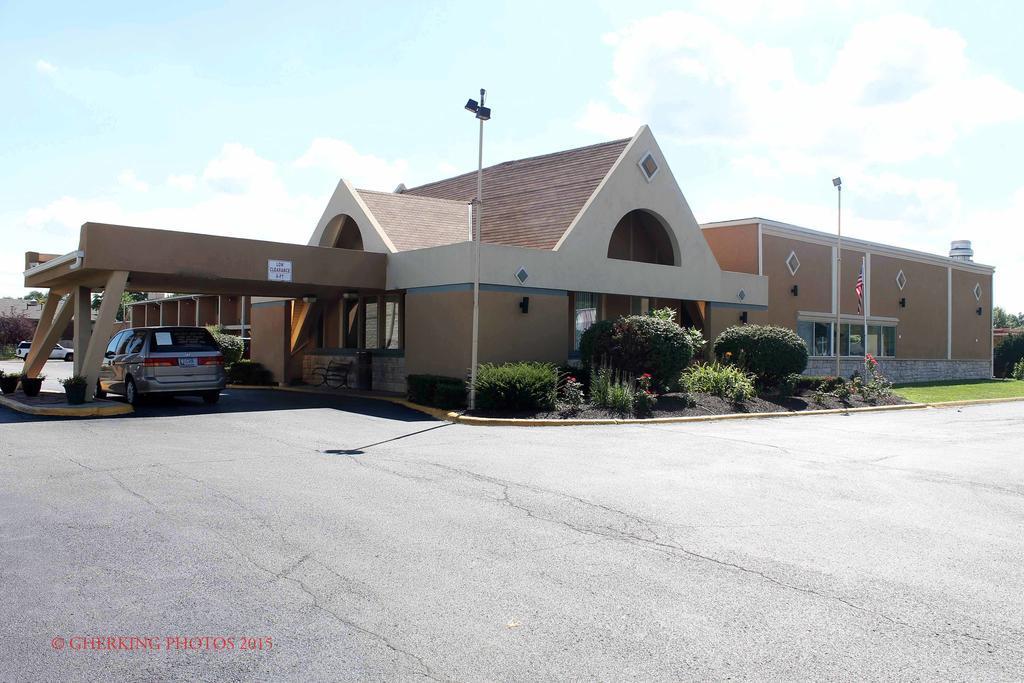 Quality Inn & Suites Near I-480 And I-29 Council Bluffs Kültér fotó