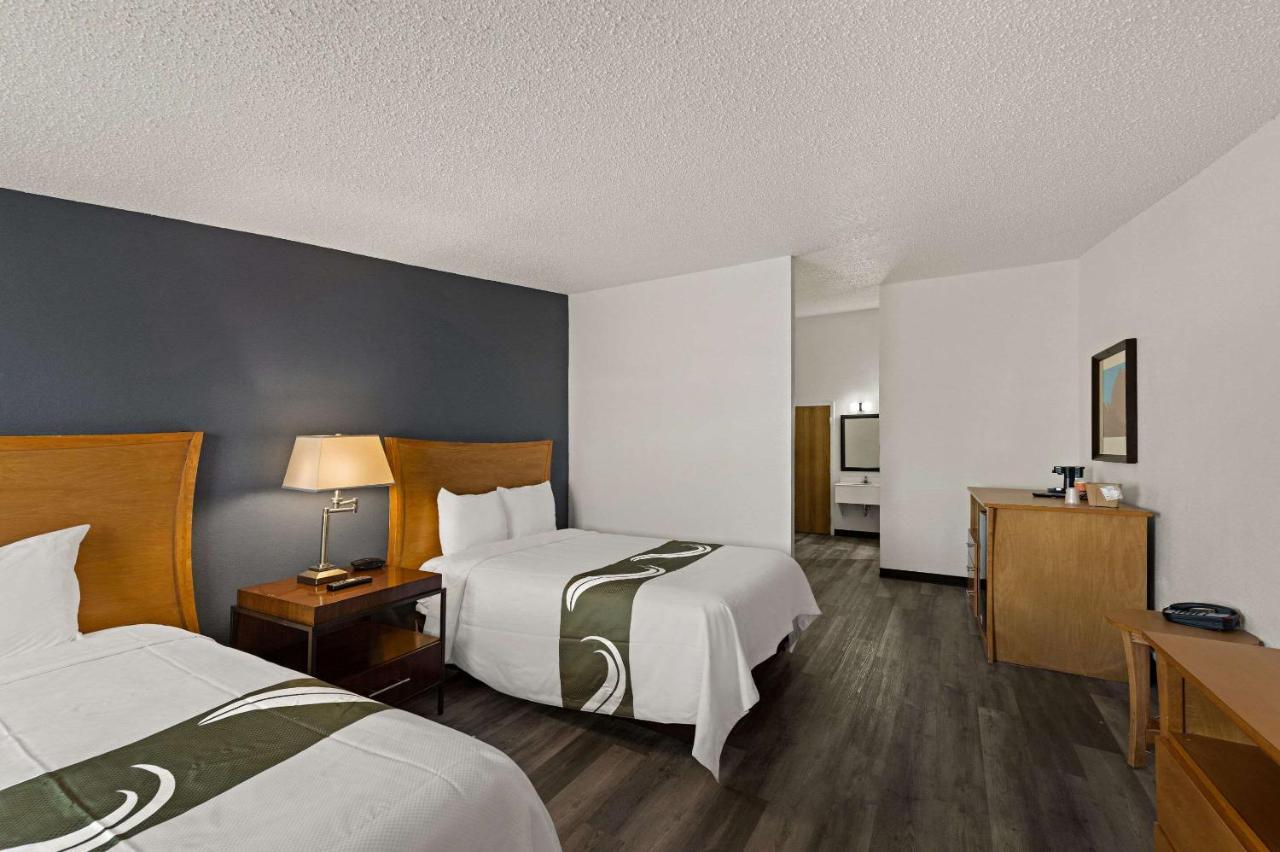 Quality Inn & Suites Near I-480 And I-29 Council Bluffs Kültér fotó