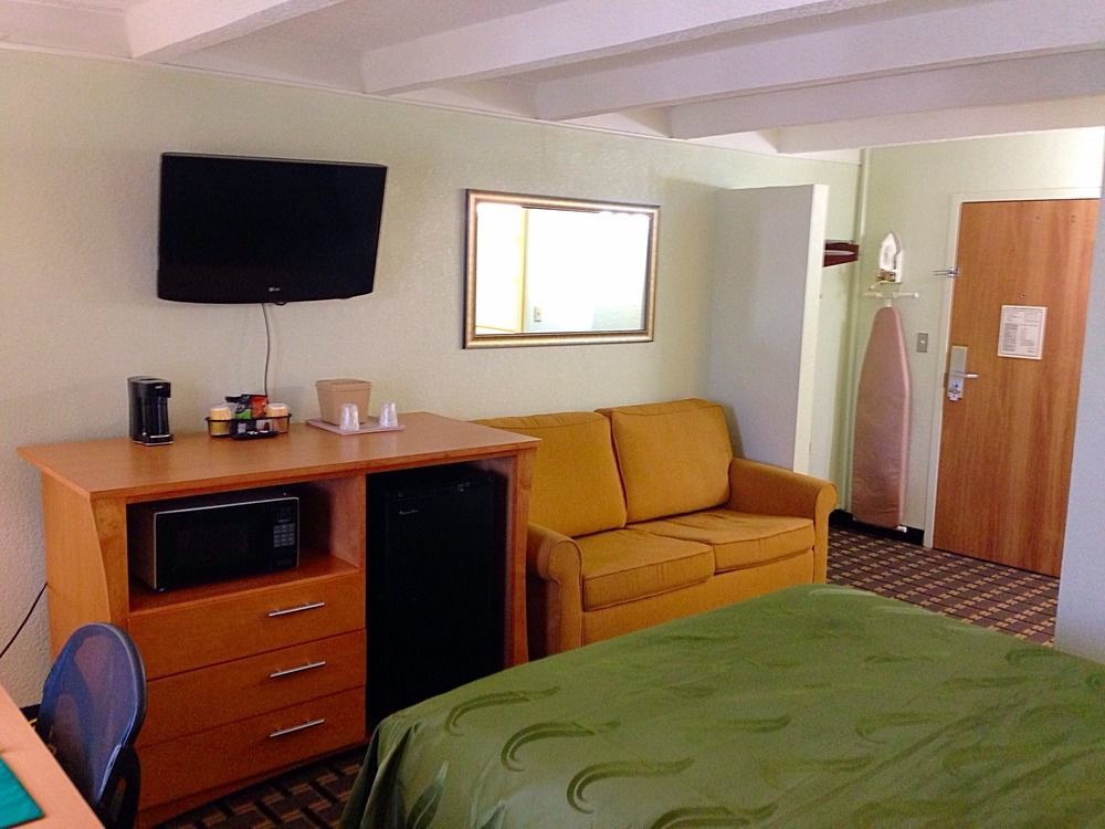 Quality Inn & Suites Near I-480 And I-29 Council Bluffs Kültér fotó