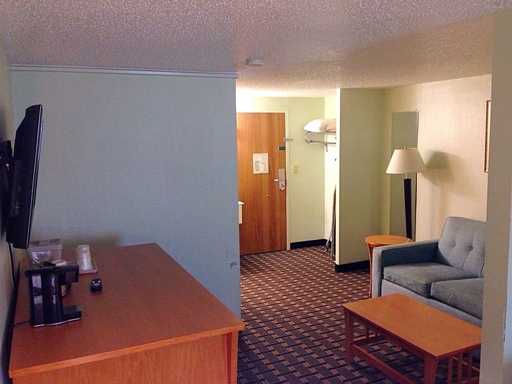 Quality Inn & Suites Near I-480 And I-29 Council Bluffs Kültér fotó
